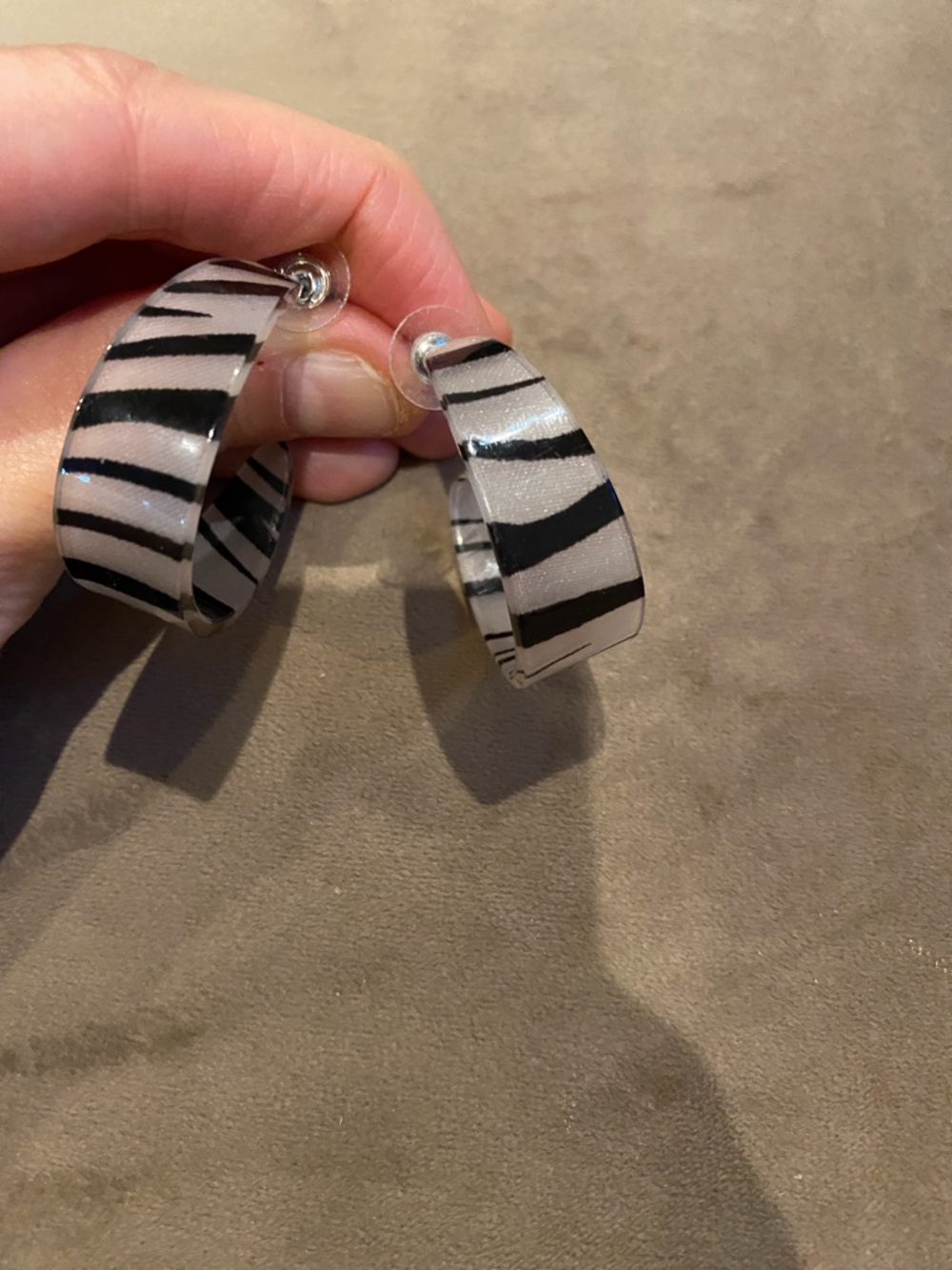 Black and White Zebra Stripe Hoop Earrings NWOT